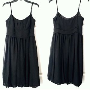 LONDON TIMES Size 6 black spaghetti strap dress